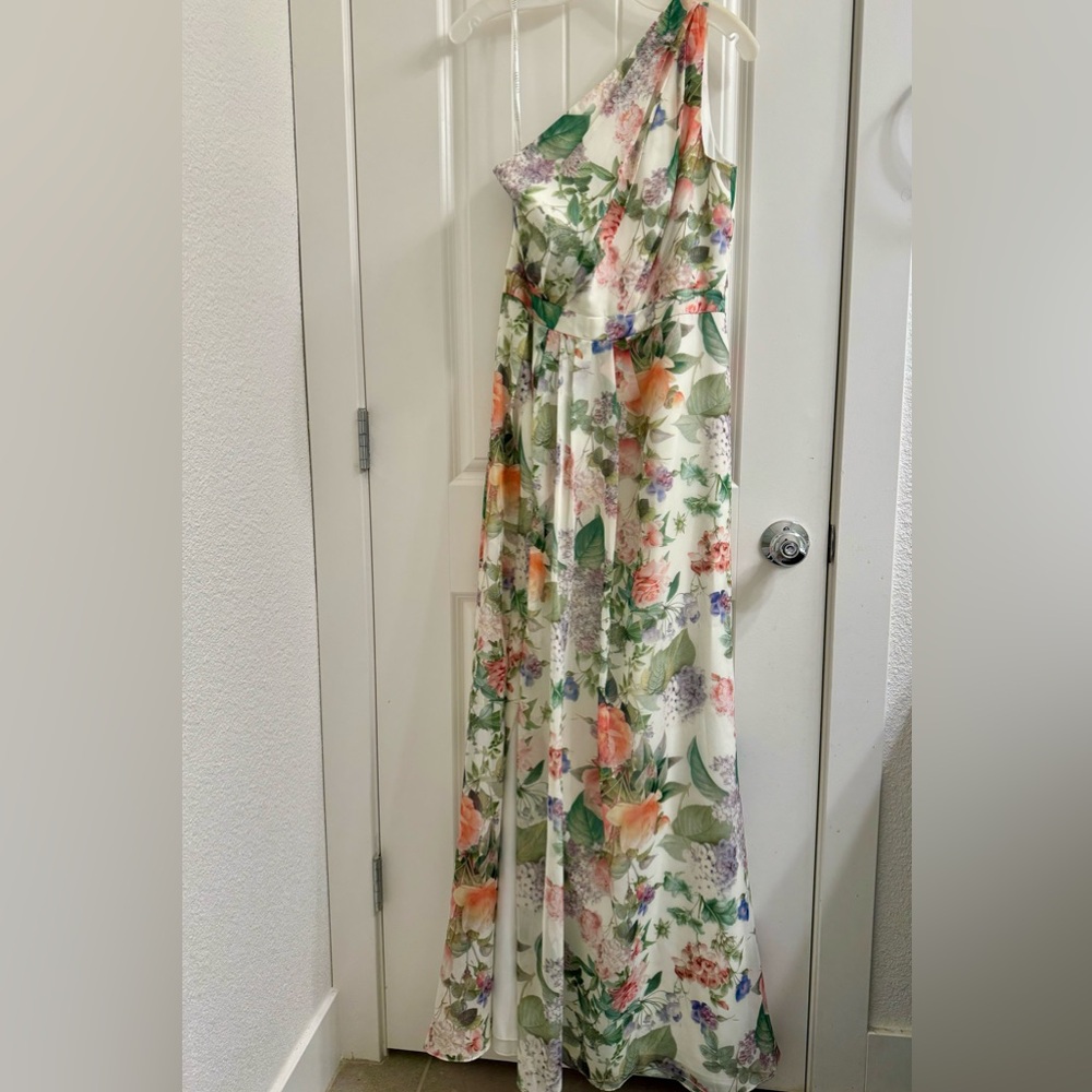 Davids Bridal Long Chiffon One Shoulder Dress Size 10 Brand New